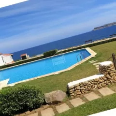 Descubre los mejores alojamientos en Playas de Fornells, Menorca.
