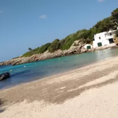 Descubre las playas libres de humo en Binisafuller, Menorca