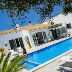 Descubre la tranquilidad y el encanto de Casa Bonita Menorca