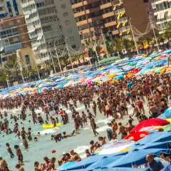 Los hoteleros españoles esperan un 2023 récord en turismo.