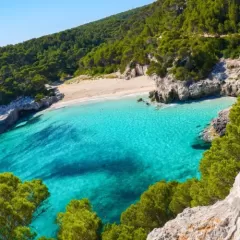 Descubre por qué Menorca es el destino perfecto para relajarse en invierno