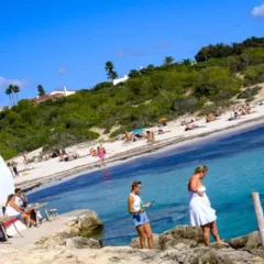 Descubre Menorca en Octubre: clima suave y tranquilidad en la isla