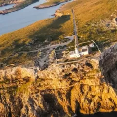 Náufragos y faros: historias de mar y barcos hundidos en Menorca