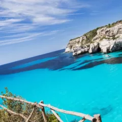 Descubre los secretos de la isla más antigua de las Baleares: Menorca