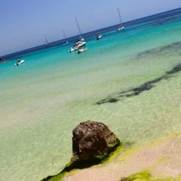 Cala Trebalúger, Una de las Perlas del Sur de Menorca