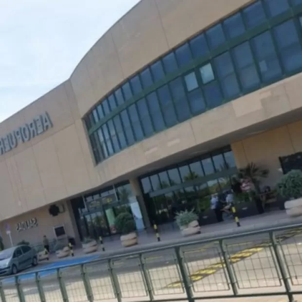 Mahon ed il suo l'aeroporto internazionale di Minorca