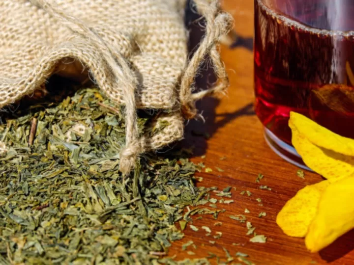 mezcla de varias sustancias sin coherencia