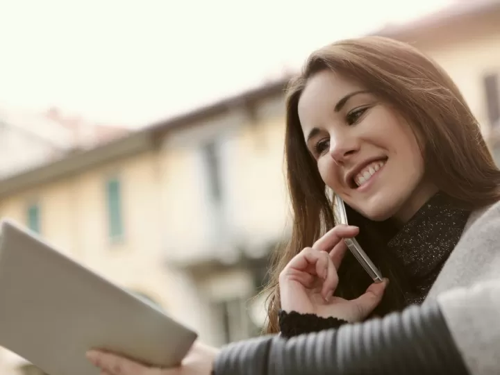 puede el presidente comunidad pedir el telefono de otro propietario