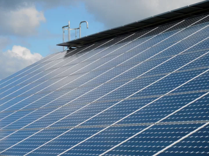 se puede instalar mas potencia fotovoltaica que la contratada