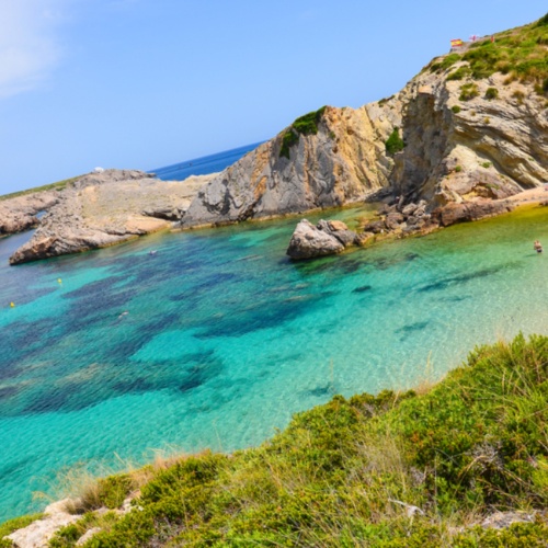 Arenal d'en Castell (Menorca), una playa familiar y con servicios