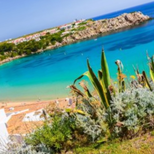 Arenal d'en Castell (Menorca), una playa familiar y con servicios
