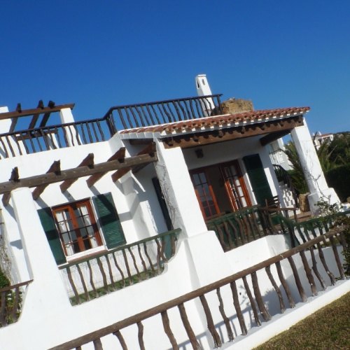 Bell'appartamento in vendita nell' urbanizzazione di Playas de Fornells