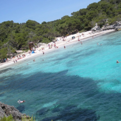 Cala Turqueta: la Spiaggia Più Turchese di Minorca