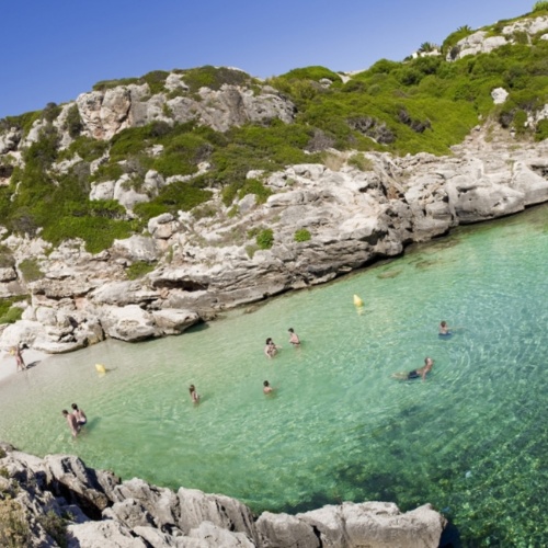 ¿Cuándo empezó el turismo en Menorca?