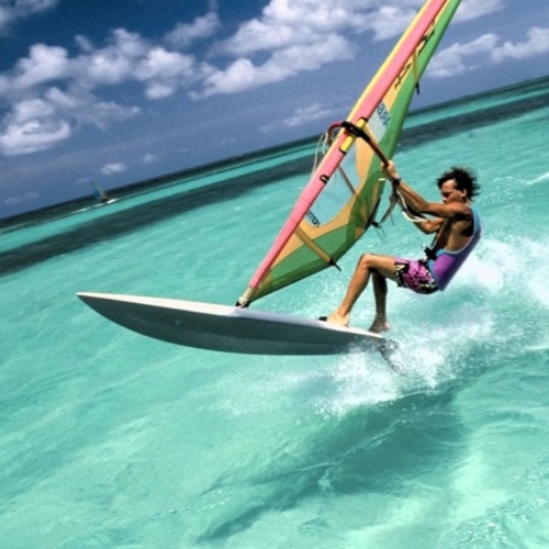 Dove e come fare surf, windsurf, kitesurf e paddle surf a Minorca