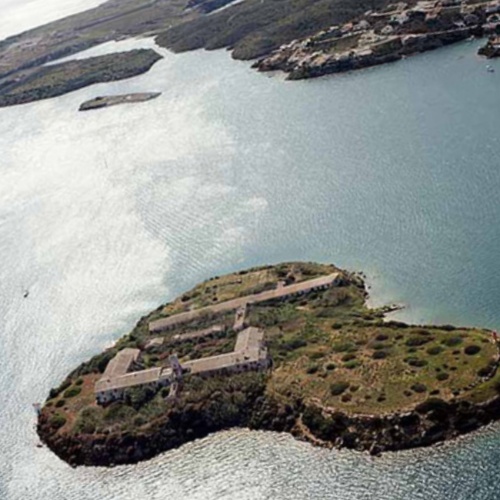 Isla del Rey, la Curiosa Isola all'Interno del Porto di Mahón