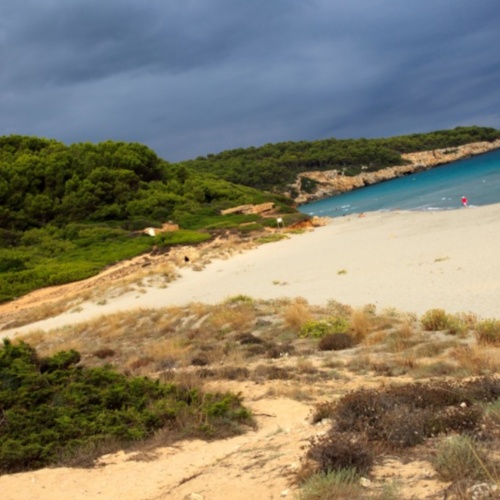 Las mejores calas y playas nudistas en Menorca