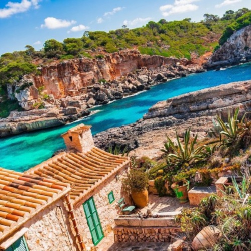 Le attività turistiche alle Baleari non riapriranno fino a maggio