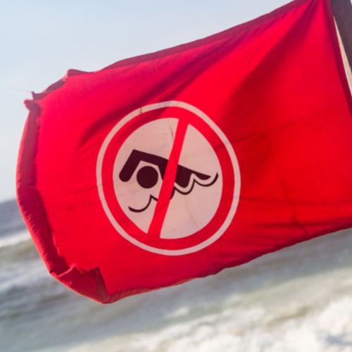 Sicurezza in mare: occhio alle bandiere! - Isola Di Minorca